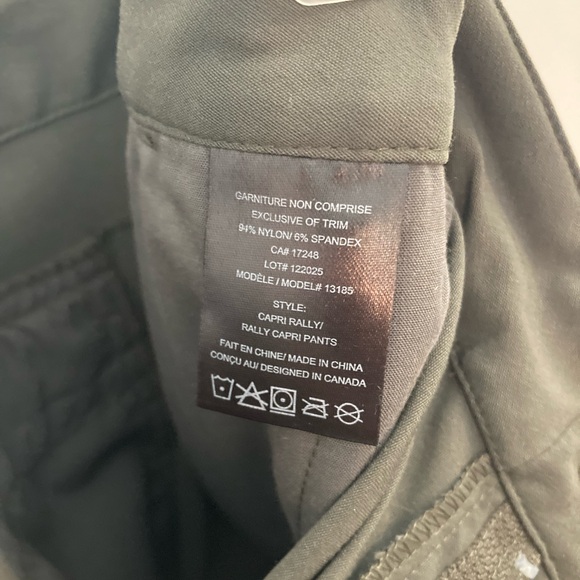 Green Cargo Shorts with Knee Length and Durable Material - Picture 11 of 12